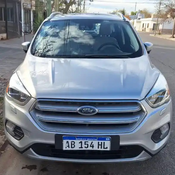 Ford Kuga 2.0 Titanium At Awd 2017 - foto 1