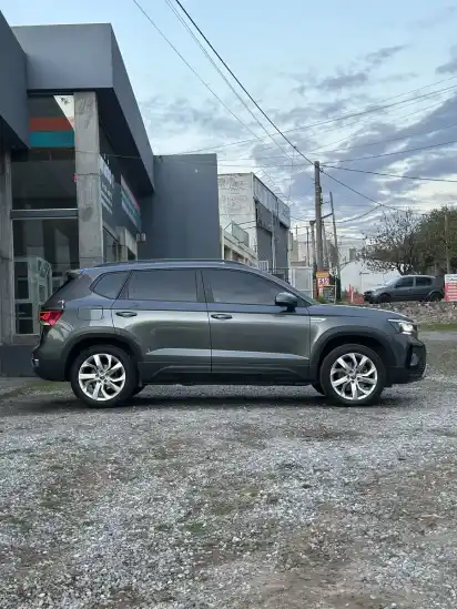 Volkswagen Taos 1.4 250 Tsi Comfortline 2023 - foto 5