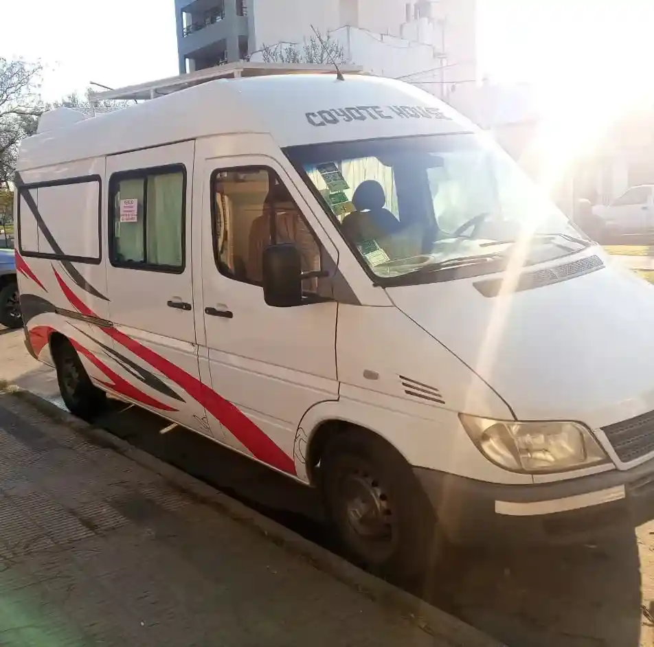 Mercedes-Benz Sprinter 2010 - foto 1