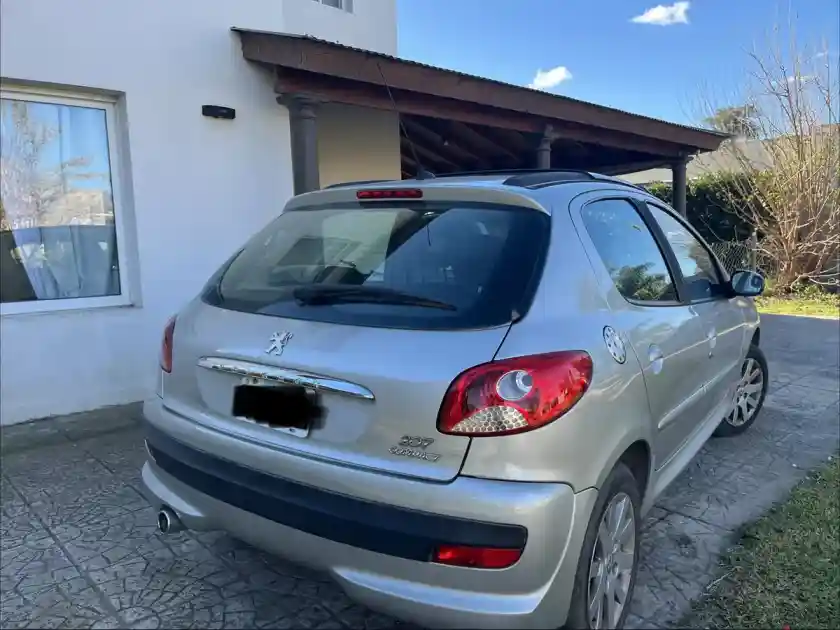 Peugeot 207 Compact 1.6 Xt 2011 - foto 2