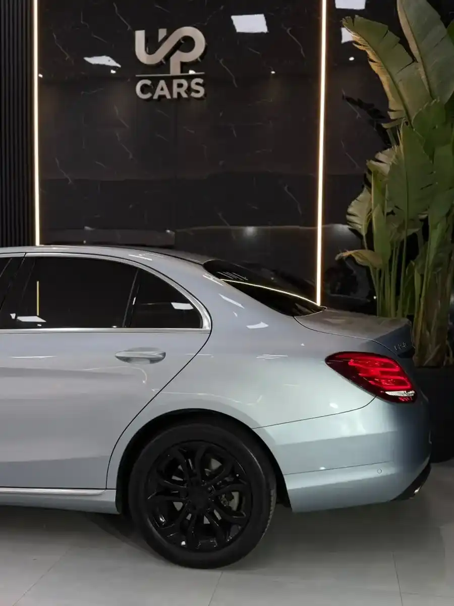 Mercedes-Benz Clase C 2.0 C250 Amg-Line 211Cv 2017 - foto 4