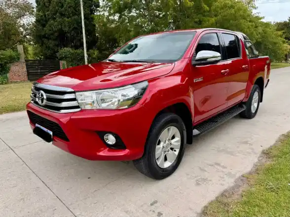 Toyota Hilux Pick-Up 2.8 Cd Srx 177Cv 4X4 2017 - foto 2