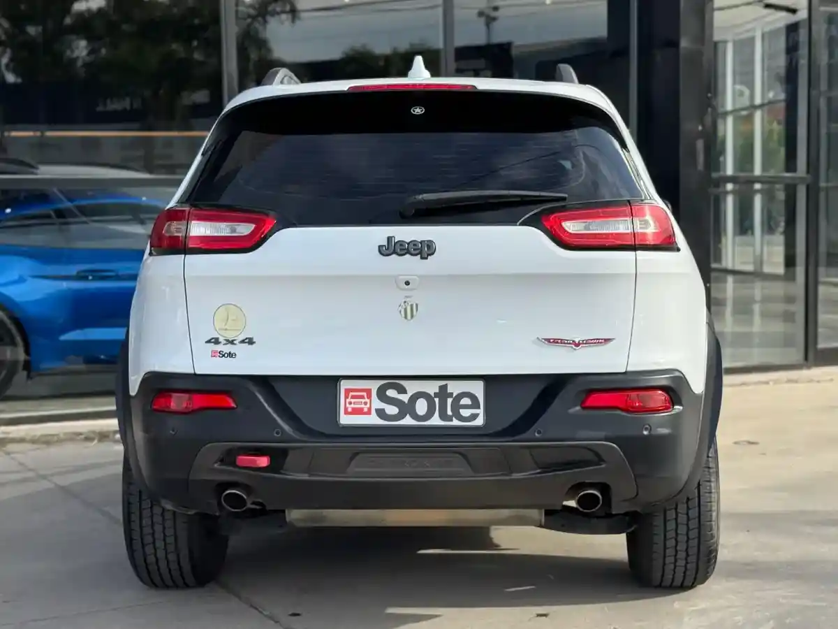 Jeep Cherokee 3.2 V6 Trailhawk 4X4 At 2018 - foto 4