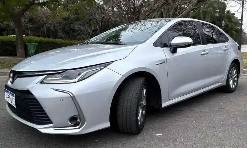 Toyota Corolla 1.8 Hev Xei Ecvt 2022 - foto 4