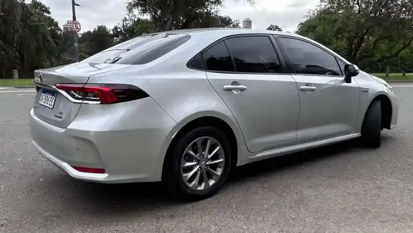 Toyota Corolla 1.8 Hev Xei Ecvt 2022 - foto 5