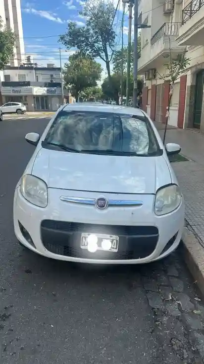 Fiat Palio 1.4 Attractive 85Cv 2014 - foto 2