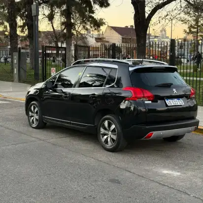 Peugeot 2008 1.6 Feline 2018 - foto 5