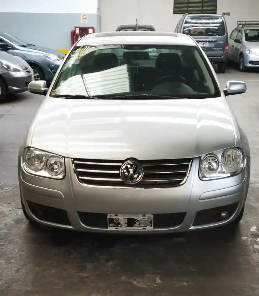 Volkswagen Bora 1.9 Trendline I 100Cv 2011 - foto 4
