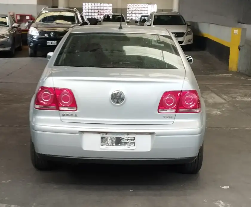 Volkswagen Bora 1.9 Trendline I 100Cv 2011 - foto 5