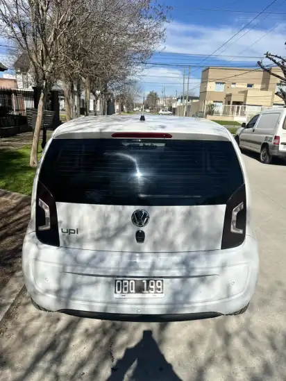 Volkswagen Up! 1.0 High Up! 75Cv 5 P 2014 - foto 5