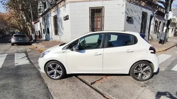 Peugeot 208 1.6 Gt Thp 2016 - foto 5