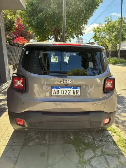Jeep Renegade 1.8 Sport Plus 2017 - foto 2