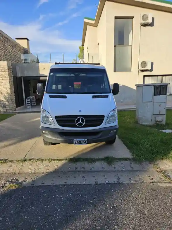 Mercedes-Benz Sprinter 2.1 415 Furgon 3250 Tn Mixto 4+1 2015 - foto 4