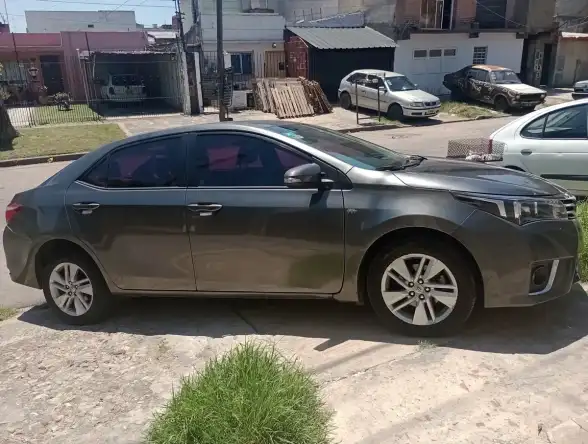 Toyota Corolla 2016 - foto 1