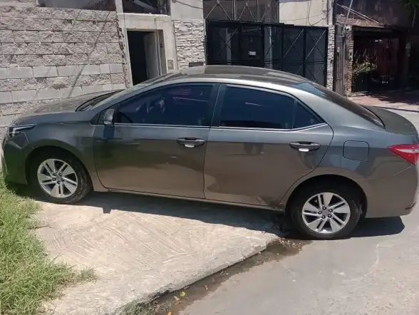 Toyota Corolla 1.8 Xei Cvt Pack 140Cv 2016 - foto 2