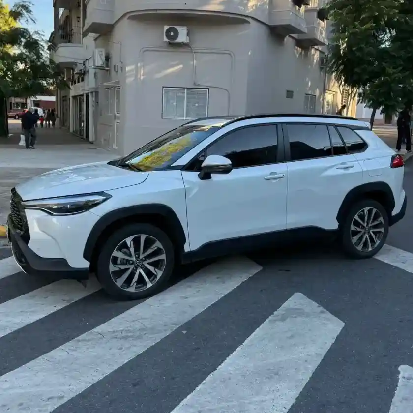 Toyota Corolla Cross 2023 - foto 1
