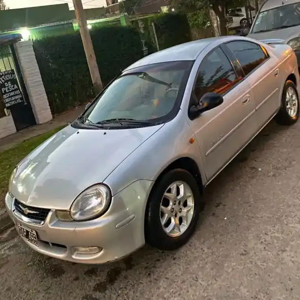 Chrysler Neon 2001 - foto 1