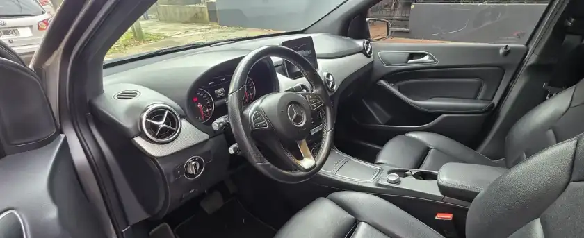 Mercedes-Benz Clase B 1.6 B200 2016 Edition 156Cv At 2016 - foto 2