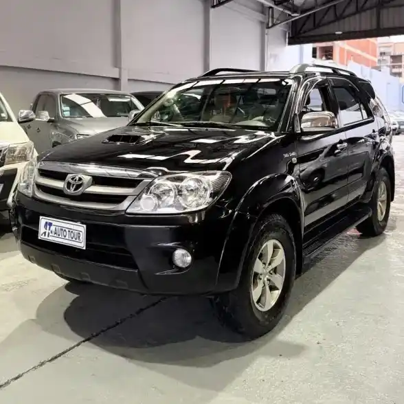 Toyota Hilux SW4 2006 - foto 1