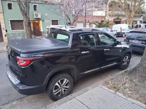 Fiat Toro 2.0 Volcano 4X4 At 2017 - foto 4