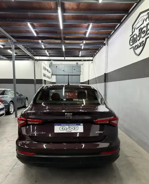 Fiat Cronos 1.8 16V Precision 2022 - foto 3
