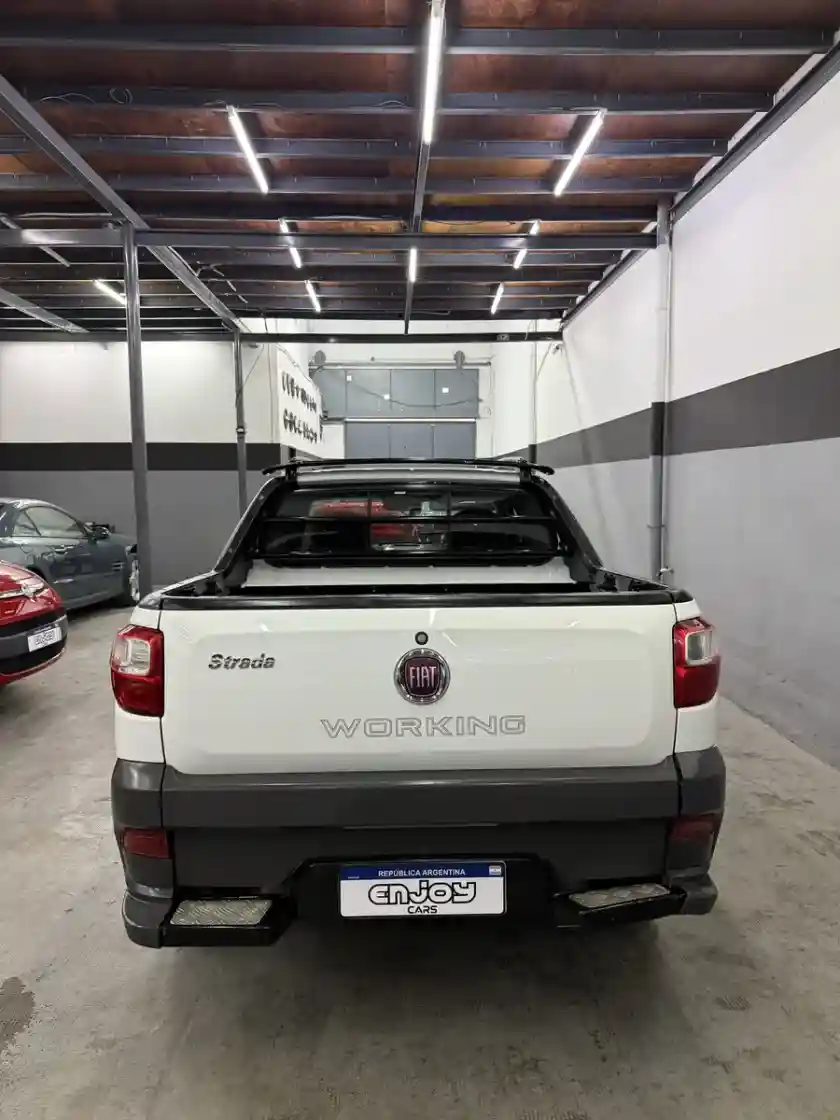 Fiat Strada 1.4 Working Cd 2017 - foto 3