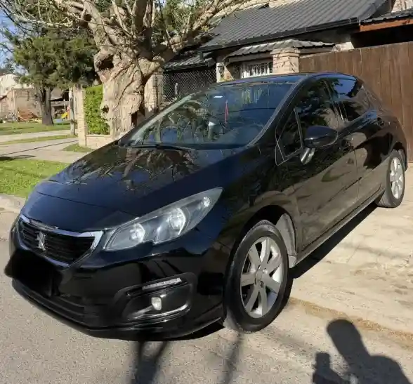 Peugeot 308 2017 - foto 1