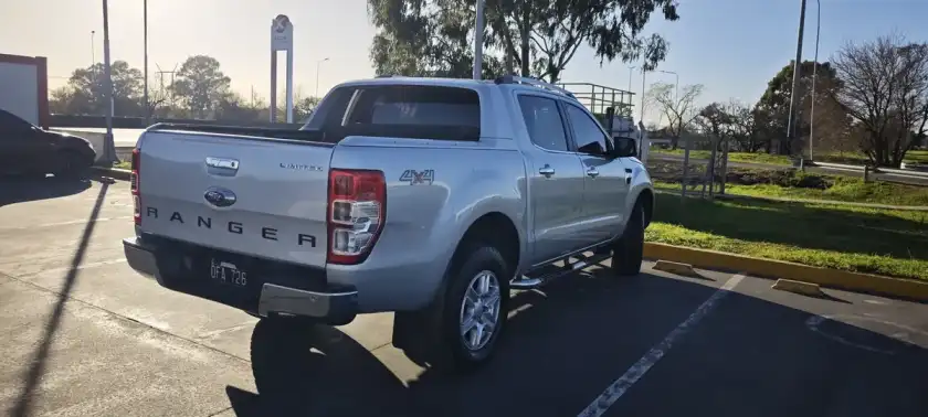 Ford Ranger 3.2 Cd 4X4 Limited Tdci 200Cv At 2014 - foto 2