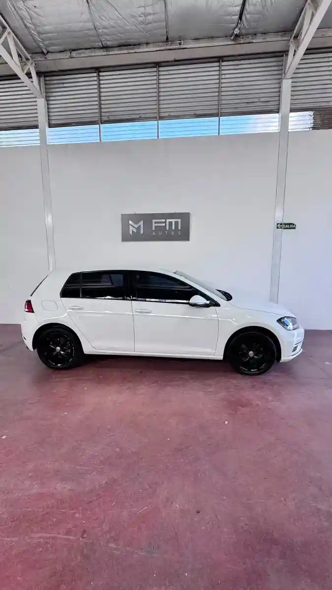 Volkswagen Golf 1.4 Comfortline Tsi 2018 - foto 4