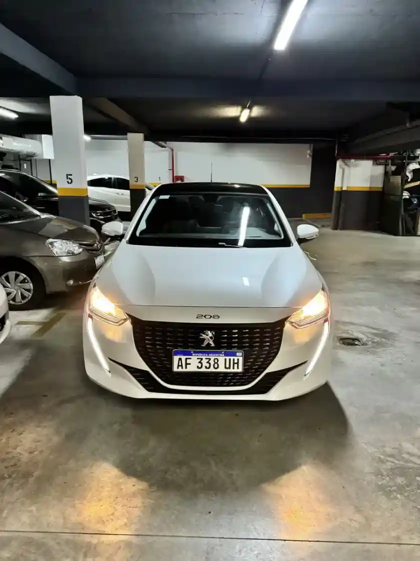 Peugeot 208 1.6 Allure Tiptronic 2022 - foto 3