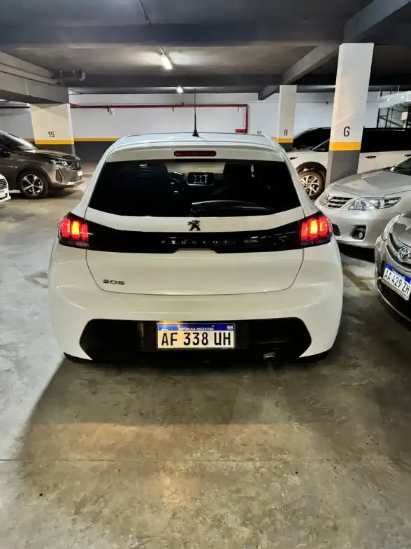 Peugeot 208 1.6 Allure Tiptronic 2022 - foto 4