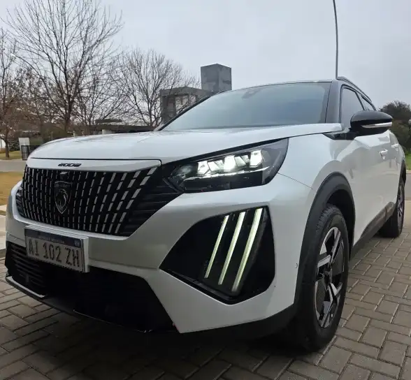 Peugeot 2008 1.0T Gt 2026 - foto 1