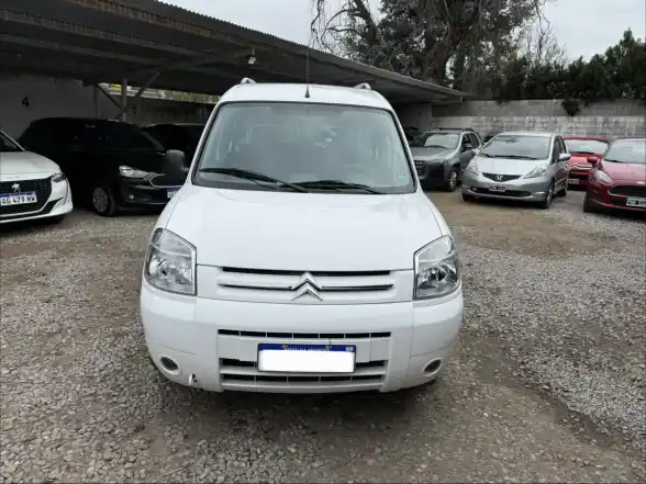 Citroën Berlingo Multispace 1.6 Xtr Hdi 92Cv 2023 - foto 2