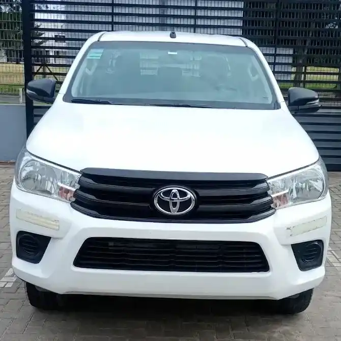 Toyota Hilux Pick-Up 2.4 Cd Dx 150Cv 4X2 2023 - foto 2
