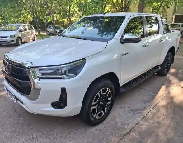 Toyota Hilux Toyota Hilux 4X4 Dc Srx 2.8 Tdi 6 At, (204 Cv) 2022 - foto 1