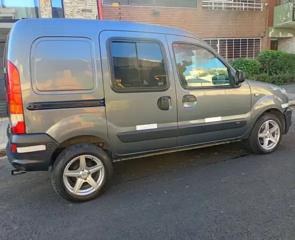 Renault Kangoo 1.6 2 Ath Plus Da Aa Cd Pk Lc 2013 - foto 3