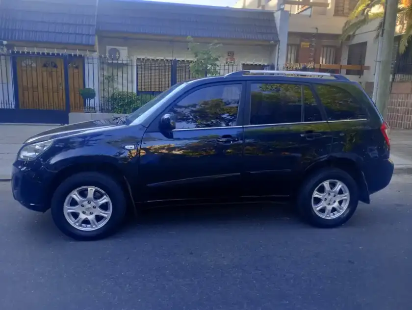 Chery Tiggo 2.0 F2 Confort 4X2 138Cv 2013 - foto 2