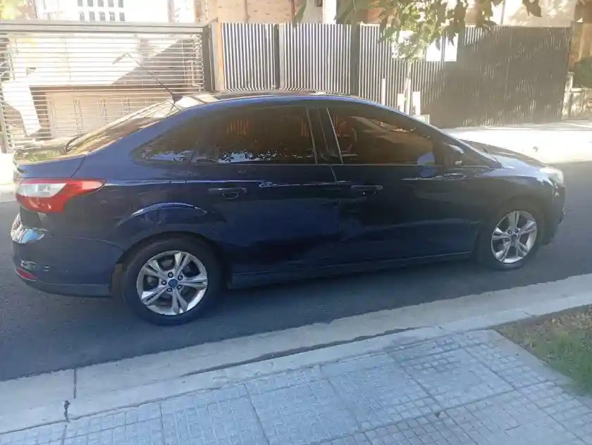 Ford Focus Iii 2.0 Sedan Se Plus At6 2015 - foto 4