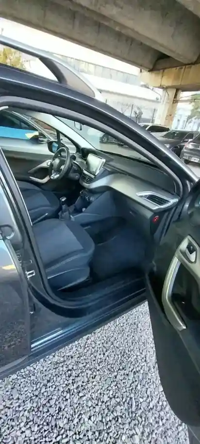 Peugeot 2008 1.6 Allure 2018 - foto 2
