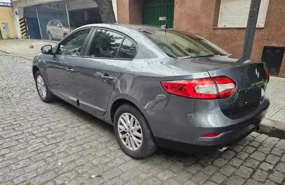 Renault Fluence 2.0 Ph2 Luxe 143Cv 2016 - foto 3