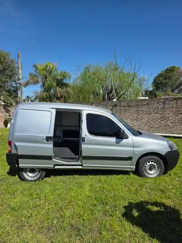 Peugeot Partner 1.6 Hdi Confort 2021 - foto 3