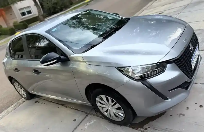 Peugeot 208 2023 - foto 1