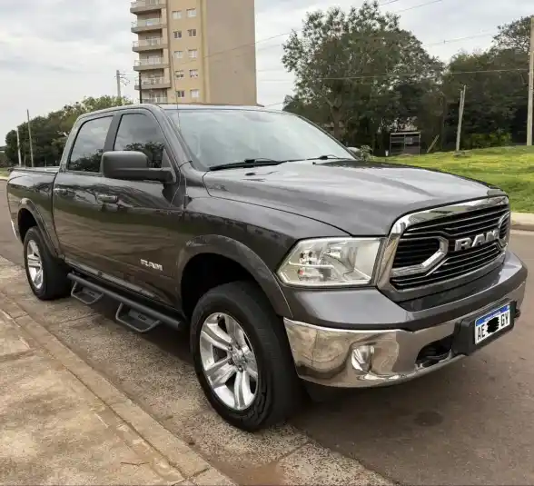 RAM 1500 2020 - foto 1