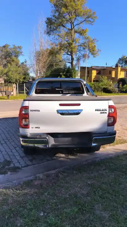 Toyota Hilux Pick-Up 2.8 Cd Srx 177Cv 4X4 At 2023 - foto 3