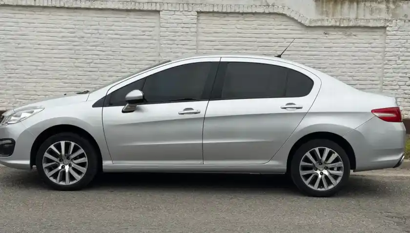 Peugeot 408 2018 - foto 1