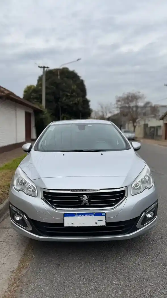 Peugeot 408 1.6 Allure Pack 115Cv 2018 - foto 2