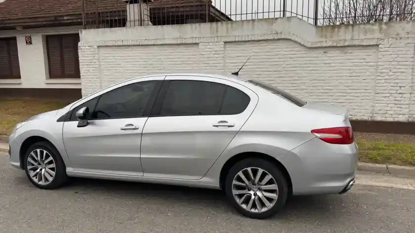 Peugeot 408 1.6 Allure Pack 115Cv 2018 - foto 4