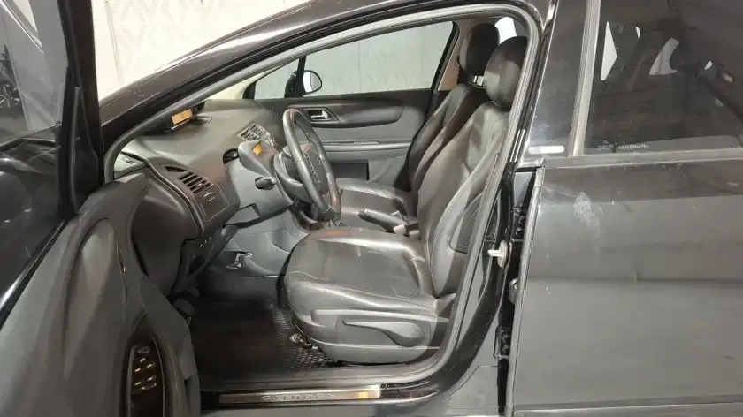 Citroën C4 2.0I Exclusive 16V 2009 - foto 5