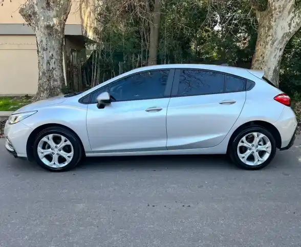 Chevrolet Cruze 1.4 Lt Mt Sedan 2018 - foto 2