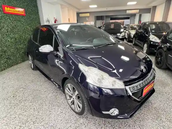 Peugeot 208 2014 - foto 1